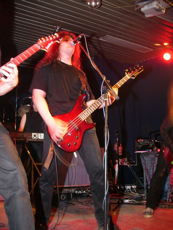 Фотографии -> Концерты -> Cruachan в клубе Арктика (1 мая 2005) ->  Alkonost -> Alkonost - 022