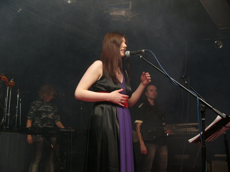 Фотографии -> Концерты -> Cruachan в клубе Арктика (1 мая 2005) ->  Wolfsangel -> Wolfsangel - 001
