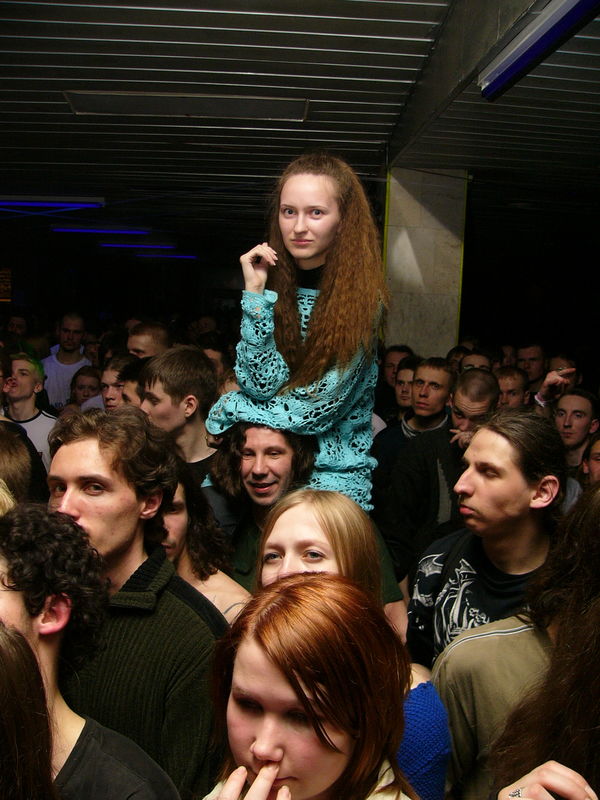 Фотографии -> Концерты -> Cruachan в клубе Арктика (1 мая 2005) ->  Люди на концерте -> Люди на концерте - 007