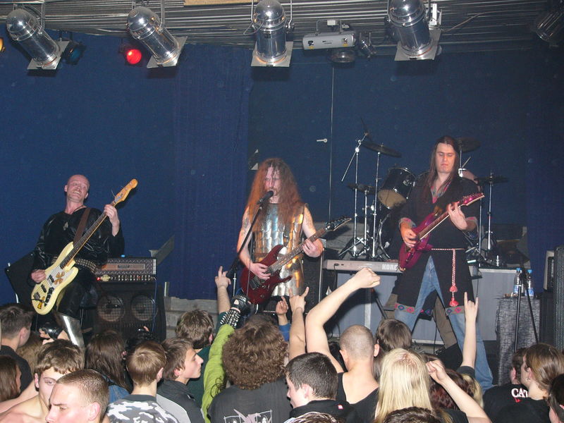 Фотографии -> Концерты -> Концерт в клубе Арктика (6 мая 2005) ->  Северные Врата -> Северные Врата - 024