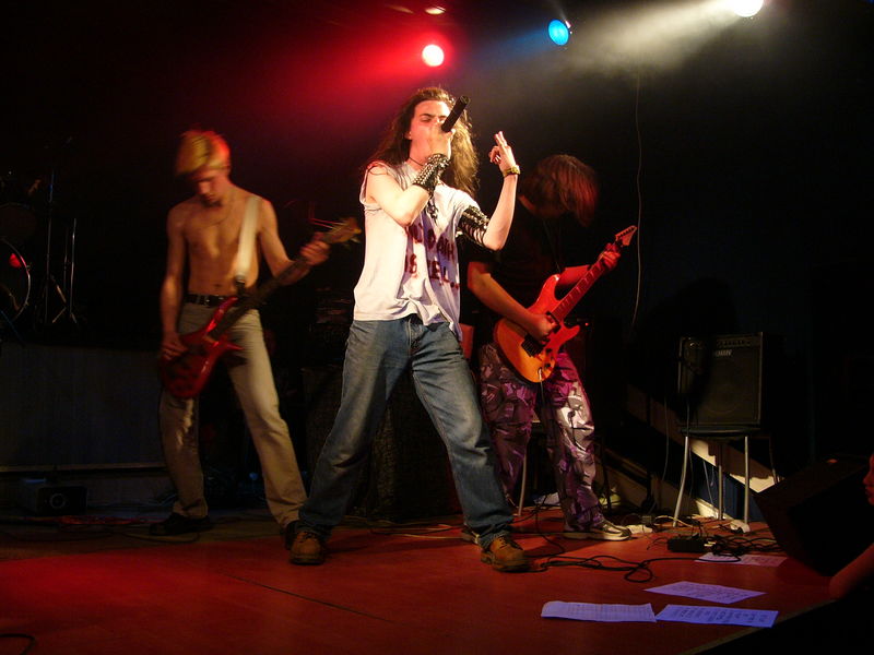 Фотографии -> Концерты -> День рождения Dark Vampire в клубе Арктика (24 мая 2005) ->  Noizz -> Noizz - 011