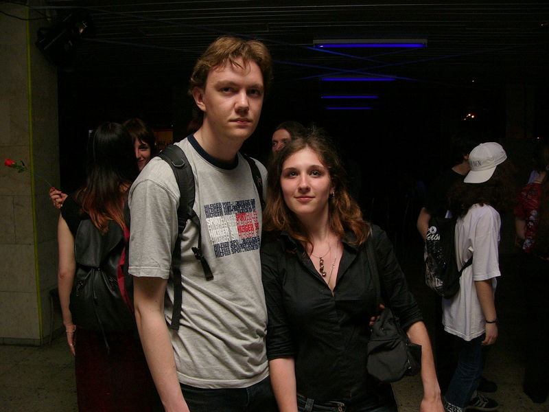 Фотографии -> Концерты -> День рождения Dark Vampire в клубе Арктика (24 мая 2005) ->  Люди на концерте -> Люди на концерте - 037