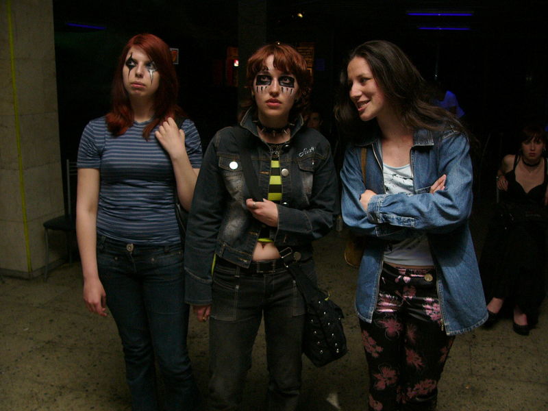 Фотографии -> Концерты -> День рождения Dark Vampire в клубе Арктика (24 мая 2005) ->  Люди на концерте -> Люди на концерте - 038