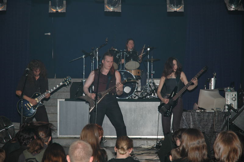 Фотографии -> Концерты -> Концерт в клубе Арктика (9 сентября 2005) ->  Fatal -> Fatal - 027