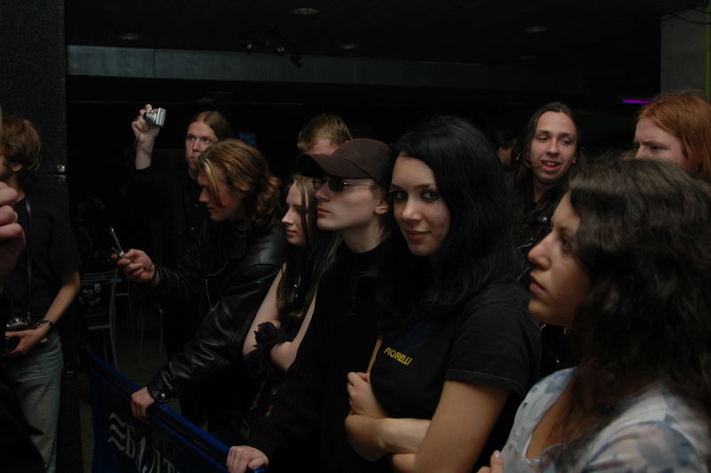 Фотографии -> Концерты -> Korpiklaani в клубе Арктика (15 сентября 2005) ->  Люди на концерте -> Люди на концерте - 001