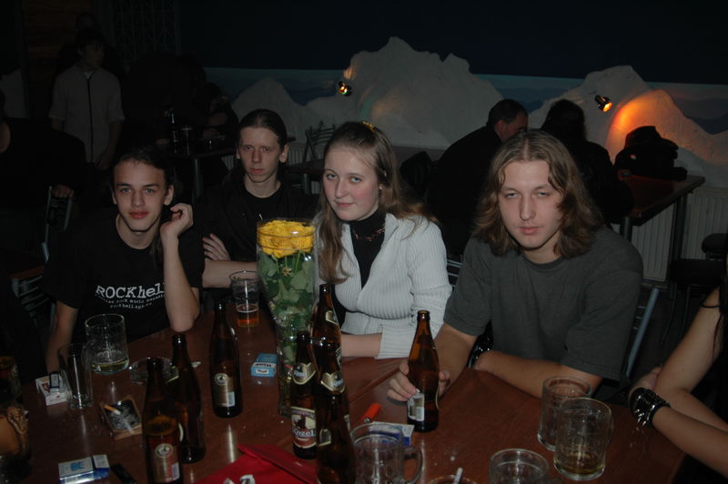 Фотографии -> Концерты -> Хэллоуин в клубе Арктика (30 октября 2005) ->  Люди на концерте -> Люди на концерте - 014