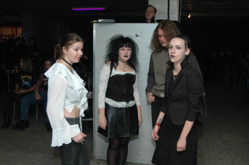 Фотографии -> Концерты -> Хэллоуин в клубе Арктика (30 октября 2005) ->  Люди на концерте -> Люди на концерте - 021