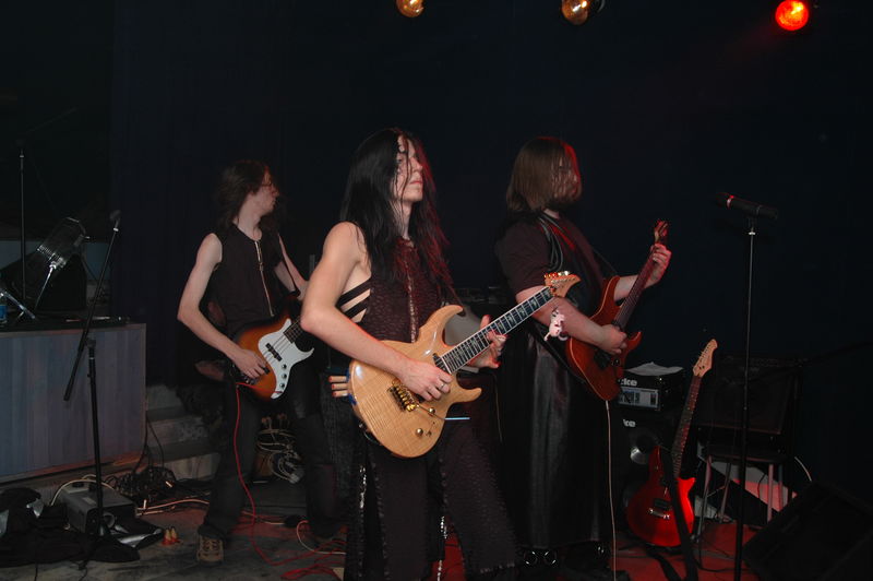 Фотографии -> Концерты -> Atomic blast в клубе  Арктика (4 ноября 2005) ->  Atomica -> Atomica - 044