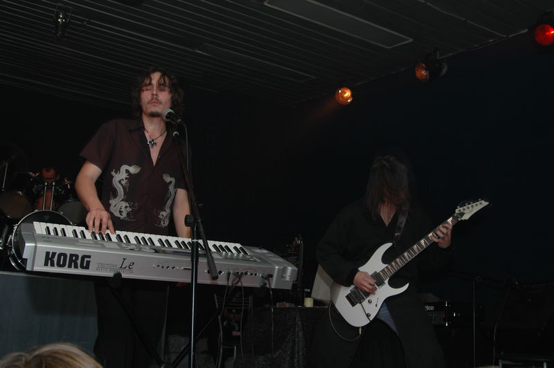 Фотографии -> Концерты -> Концерт в клубе Арктика (11 ноября 2005) ->  Theropoda -> Theropoda - 016