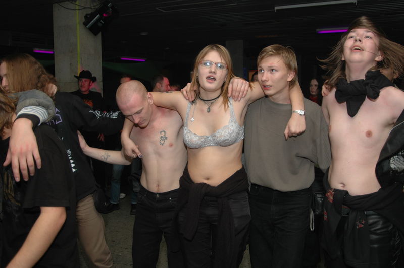 Фотографии -> Концерты -> Концерт в клубе Арктика (11 ноября 2005) ->  TarakaN -> TarakaN - 020