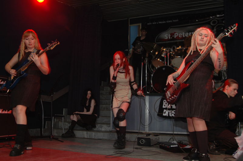 Фотографии -> Концерты -> PetroGrind Fest в клубе Арктика (19 ноября 2005) ->  Little Black Dress -> Little Black Dress - 001