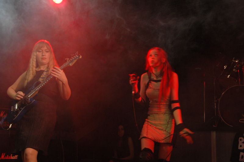 Фотографии -> Концерты -> PetroGrind Fest в клубе Арктика (19 ноября 2005) ->  Little Black Dress -> Little Black Dress - 013