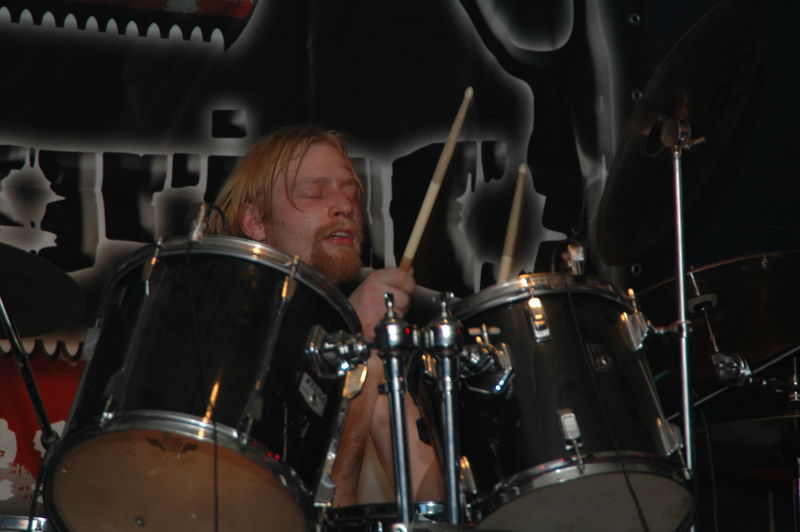 Фотографии -> Концерты -> PetroGrind Fest в клубе Арктика (19 ноября 2005) ->  Fleshbomb -> Fleshbomb - 022