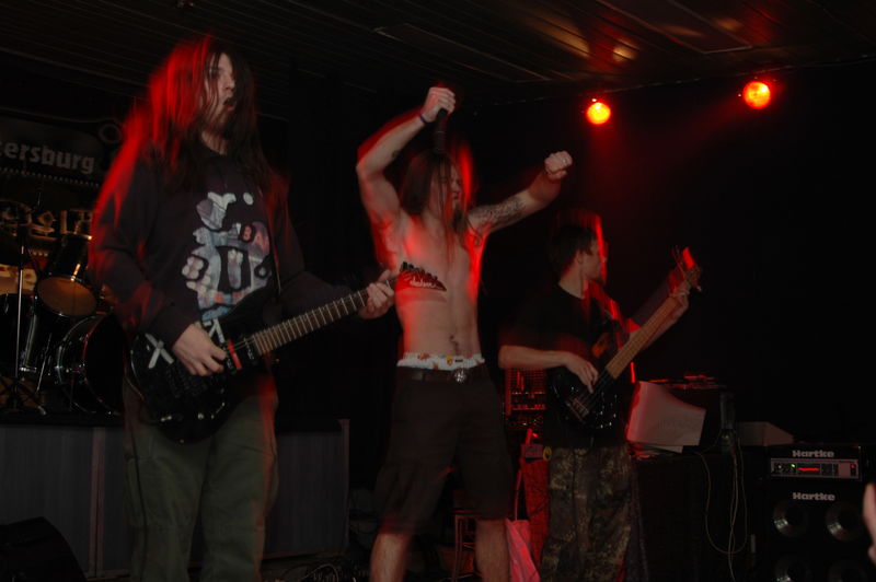 Фотографии -> Концерты -> PetroGrind Fest в клубе Арктика (19 ноября 2005) ->  Anal Nosorog -> Anal Nosorog - 007
