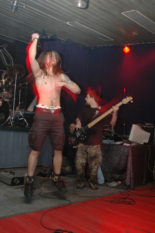 Фотографии -> Концерты -> PetroGrind Fest в клубе Арктика (19 ноября 2005) ->  Anal Nosorog -> Anal Nosorog - 008