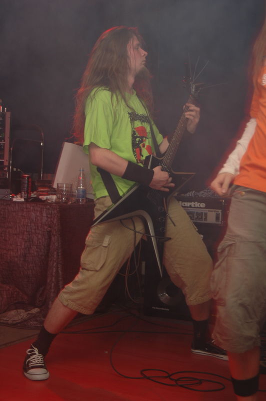 Фотографии -> Концерты -> PetroGrind Fest в клубе Арктика (19 ноября 2005) ->  Fleshgore -> Fleshgore - 006
