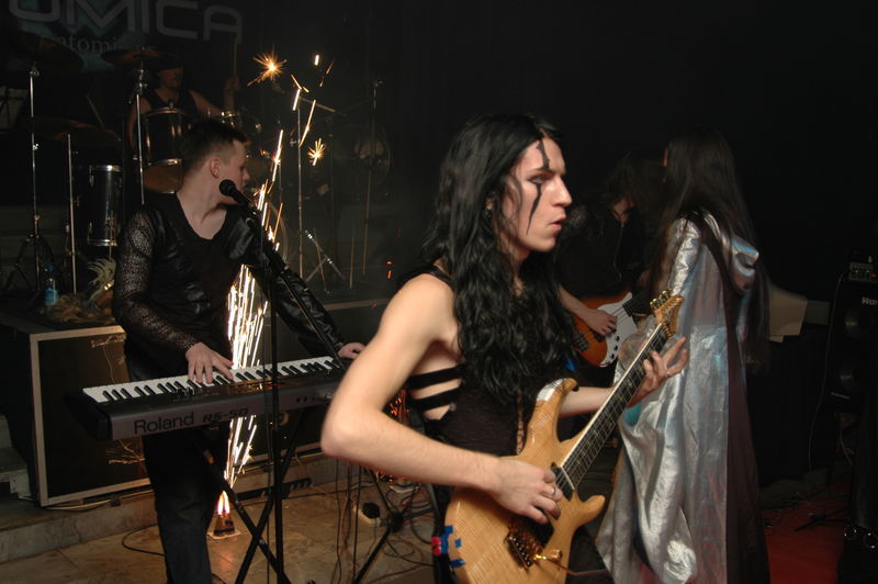 Фотографии -> Концерты -> Сольный концерт Atomica в клубе Арктика (15 января 2005) ->  Atomica -> Atomica - 017