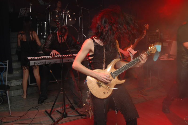 Фотографии -> Концерты -> Сольный концерт Atomica в клубе Арктика (15 января 2005) ->  Atomica -> Atomica - 023