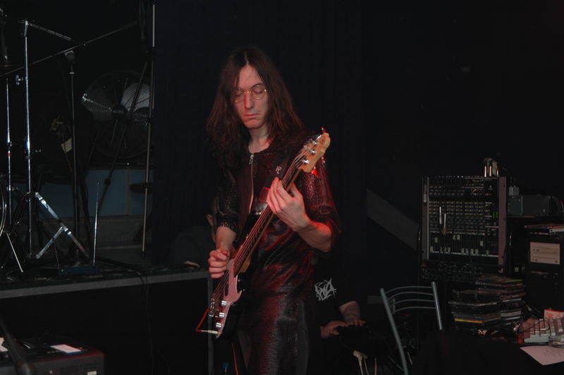 Фотографии -> Концерты -> Сольный концерт Atomica в клубе Арктика (15 января 2005) ->  Atomica -> Atomica - 075