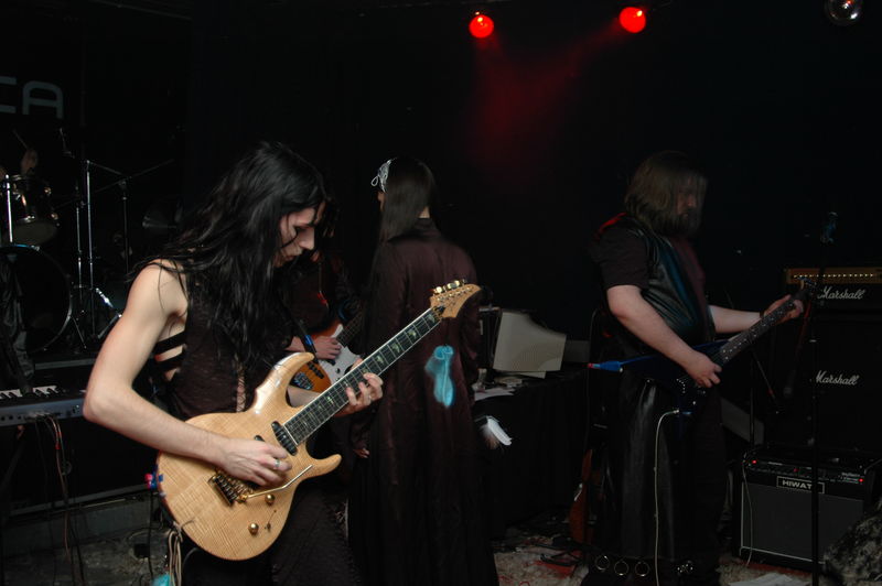 Фотографии -> Концерты -> Сольный концерт Atomica в клубе Арктика (15 января 2005) ->  Atomica -> Atomica - 082