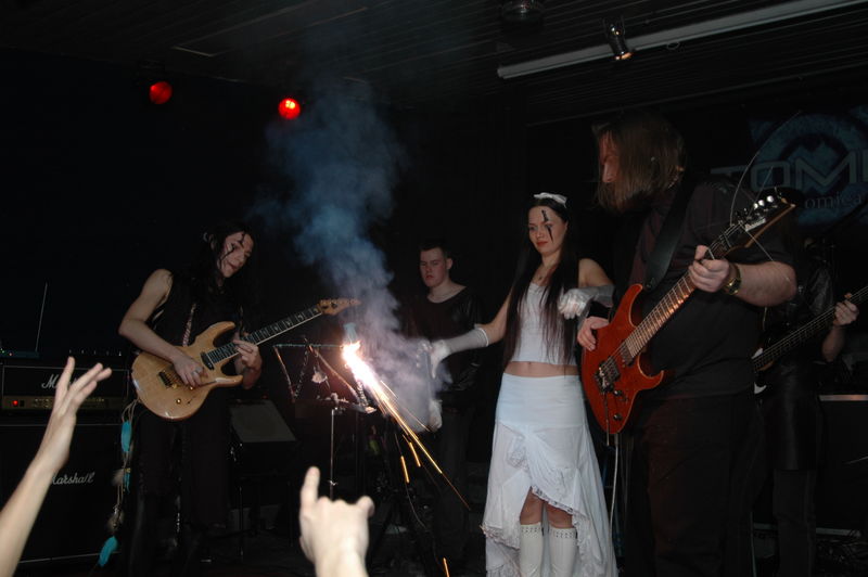 Фотографии -> Концерты -> Сольный концерт Atomica в клубе Арктика (15 января 2005) ->  Atomica -> Atomica - 171