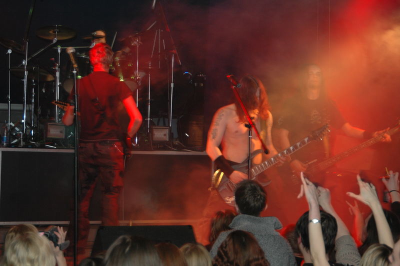 Фотографии -> Концерты -> День рождения RockHell.Ru в клубе Арктика (4 февраля 2006) ->  Suidakra -> Suidakra - 027