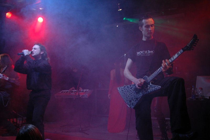 Фотографии -> Концерты -> Концерт в клубе Арктика (5 февраля 2006) ->  The Sevensins -> The Sevensins - 011