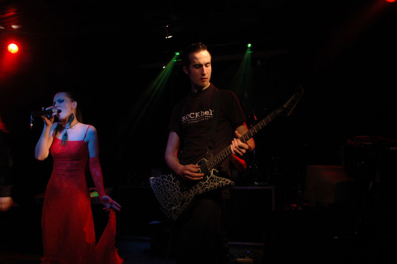 Фотографии -> Концерты -> Концерт в клубе Арктика (5 февраля 2006) ->  The Sevensins -> The Sevensins - 013