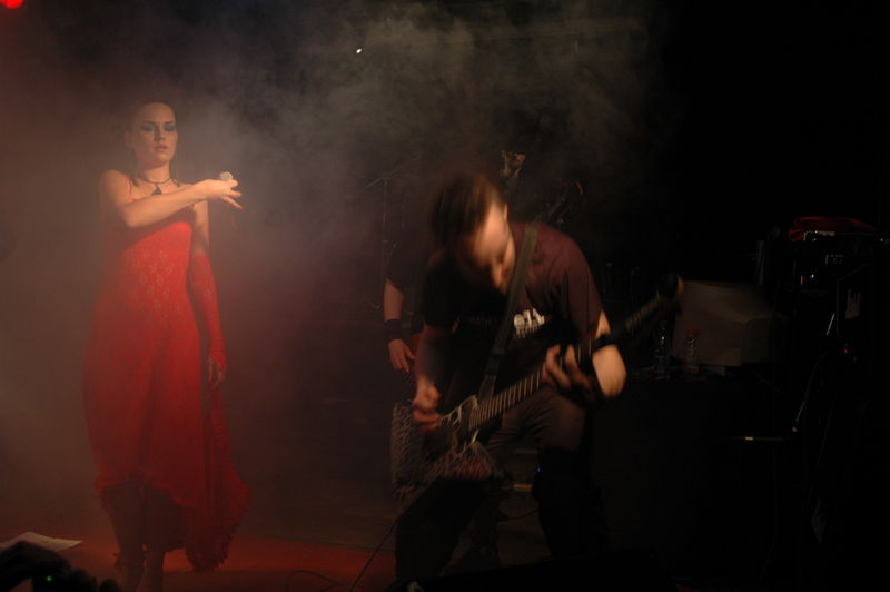 Фотографии -> Концерты -> Концерт в клубе Арктика (5 февраля 2006) ->  The Sevensins -> The Sevensins - 014