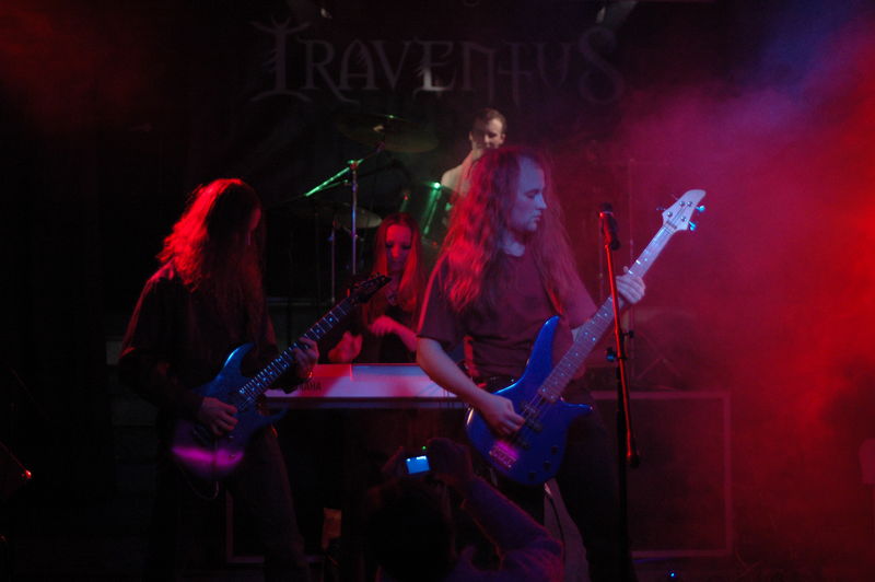 Фотографии -> Концерты -> Концерт в клубе Арктика (5 февраля 2006) ->  Iraventus -> Iraventus - 021