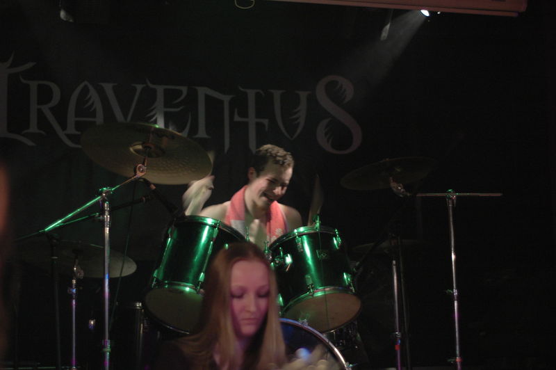 Фотографии -> Концерты -> Концерт в клубе Арктика (5 февраля 2006) ->  Iraventus -> Iraventus - 028