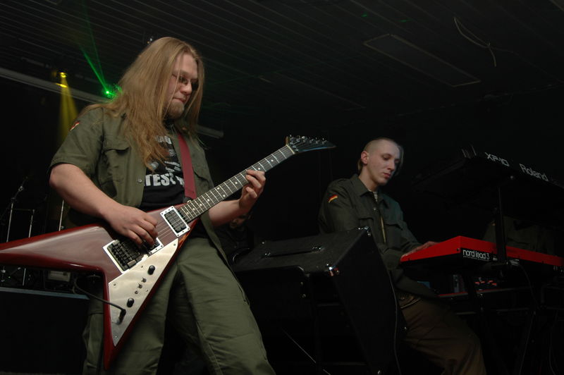 Фотографии -> Концерты -> Tattoo Metal Fest-4 в клубе Арктика (11 февраля 2006) ->  Vergeltung -> Vergeltung - 005