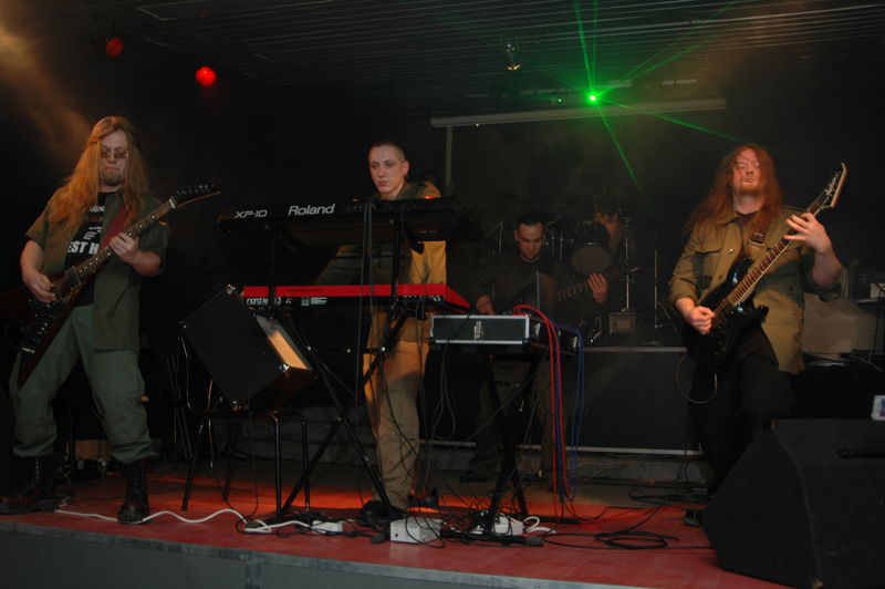 Фотографии -> Концерты -> Tattoo Metal Fest-4 в клубе Арктика (11 февраля 2006) ->  Vergeltung -> Vergeltung - 011