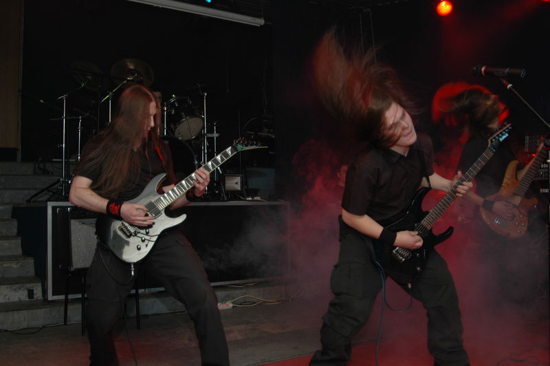 Фотографии -> Концерты -> Tattoo Metal Fest-4 в клубе Арктика (11 февраля 2006) ->  Buicide -> Buicide - 003
