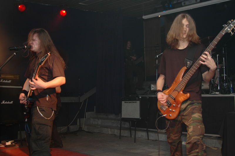 Фотографии -> Концерты -> Tattoo Metal Fest-4 в клубе Арктика (11 февраля 2006) ->  Buicide -> Buicide - 015