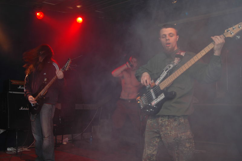 Фотографии -> Концерты -> Tattoo Metal Fest-4 в клубе Арктика (11 февраля 2006) ->  Anal Nosorog -> Anal Nosorog - 012
