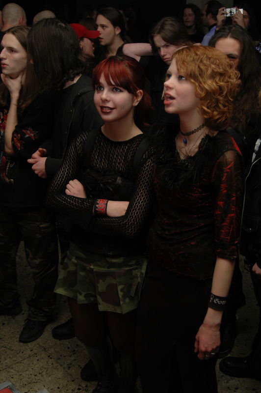 Фотографии -> Концерты -> Tattoo Metal Fest-4 в клубе Арктика (11 февраля 2006) ->  Люди на концерте -> Люди на концерте - 006