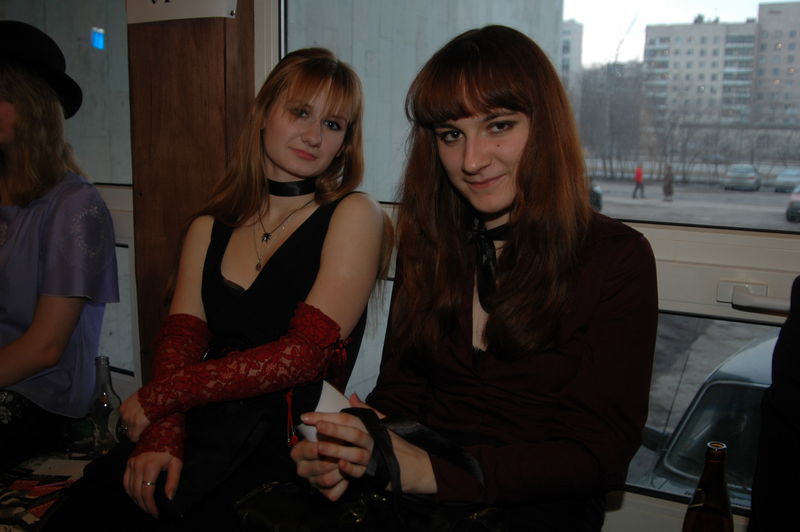 Фотографии -> Концерты -> Танцы Теней IV в клубе Арктика (8 апреля 2006) ->  Люди на концерте -> Люди на концерте - 020