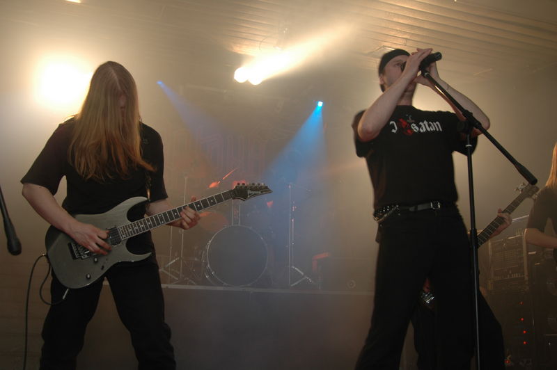 Фотографии -> Концерты -> Folk Metal Fest VIII в клубе Арктика (15 апреля 2006) ->  Antarctica -> Antarctica - 001