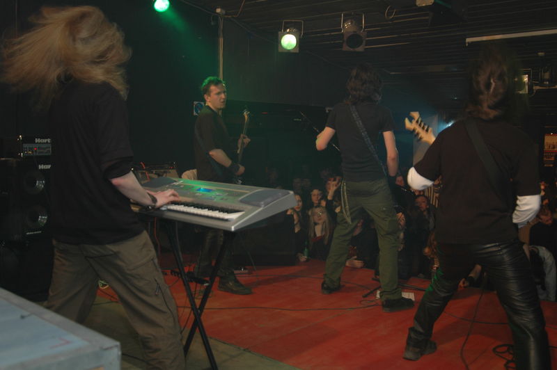 Фотографии -> Концерты -> Folk Metal Fest VIII в клубе Арктика (15 апреля 2006) ->  Svartby -> Svartby - 019