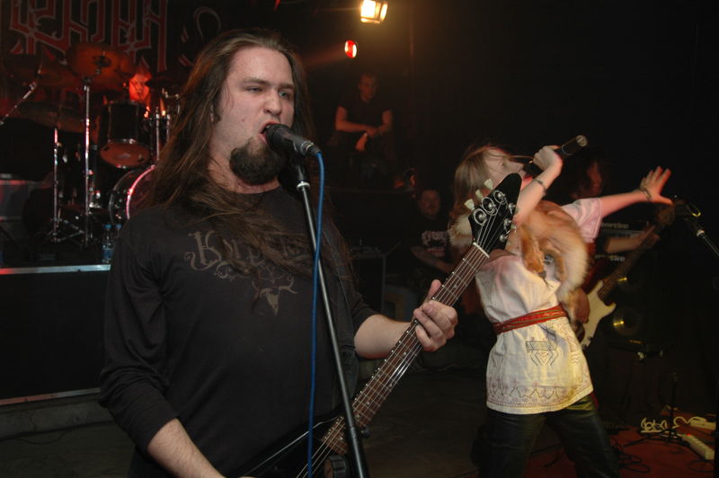 Фотографии -> Концерты -> Folk Metal Fest VIII в клубе Арктика (15 апреля 2006) ->  Аркона -> Аркона - 002