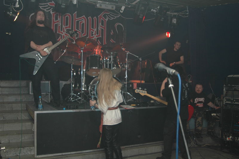 Фотографии -> Концерты -> Folk Metal Fest VIII в клубе Арктика (15 апреля 2006) ->  Аркона -> Аркона - 004