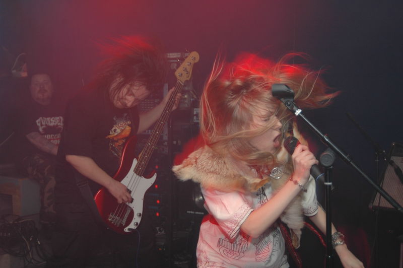 Фотографии -> Концерты -> Folk Metal Fest VIII в клубе Арктика (15 апреля 2006) ->  Аркона -> Аркона - 005