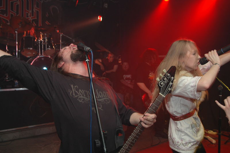 Фотографии -> Концерты -> Folk Metal Fest VIII в клубе Арктика (15 апреля 2006) ->  Аркона -> Аркона - 009