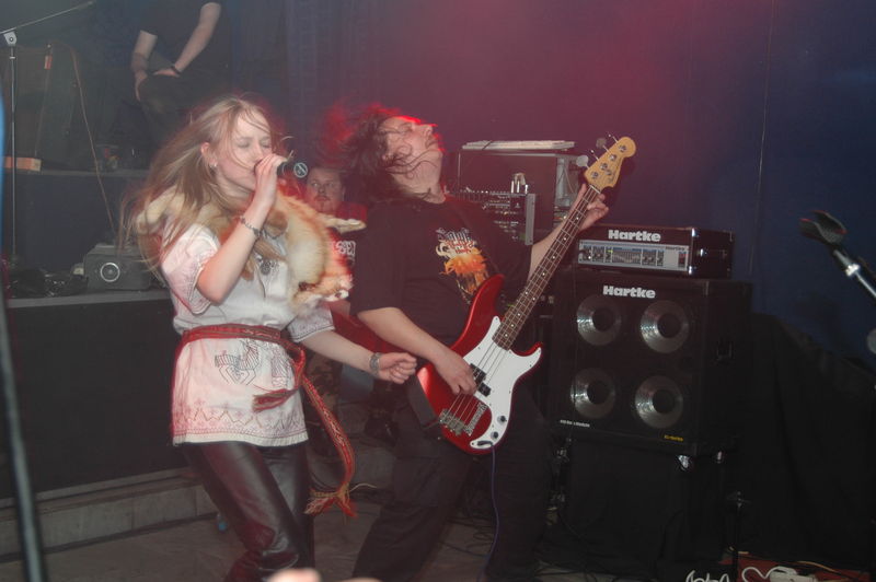 Фотографии -> Концерты -> Folk Metal Fest VIII в клубе Арктика (15 апреля 2006) ->  Аркона -> Аркона - 012