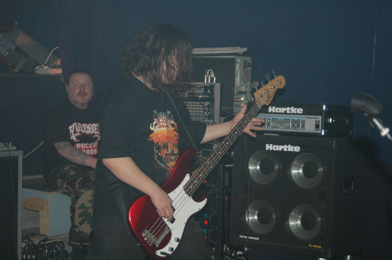 Фотографии -> Концерты -> Folk Metal Fest VIII в клубе Арктика (15 апреля 2006) ->  Аркона -> Аркона - 014