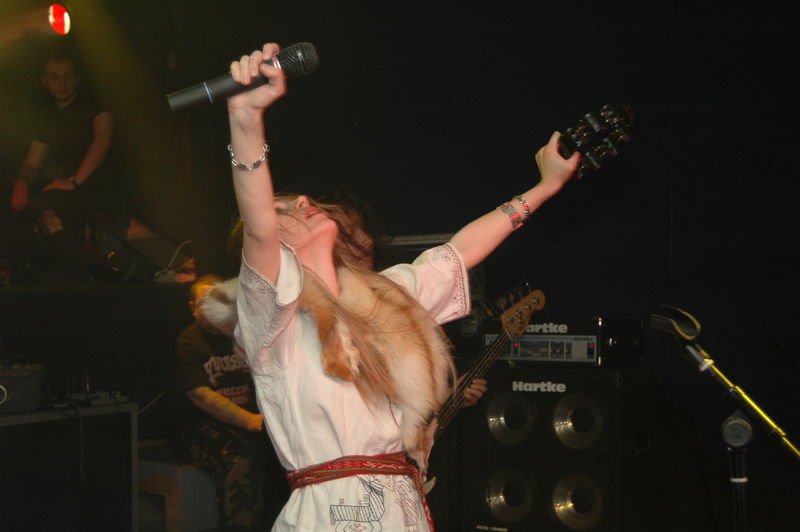 Фотографии -> Концерты -> Folk Metal Fest VIII в клубе Арктика (15 апреля 2006) ->  Аркона -> Аркона - 017