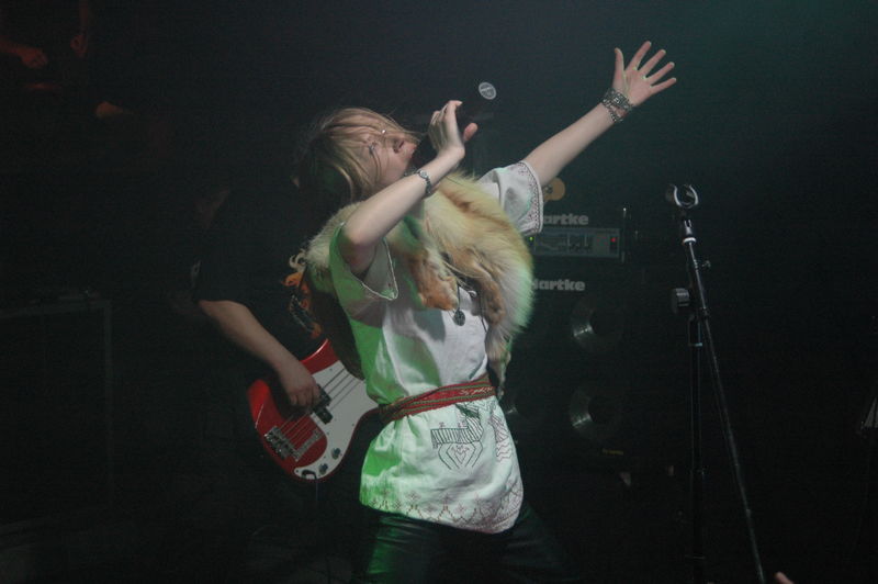 Фотографии -> Концерты -> Folk Metal Fest VIII в клубе Арктика (15 апреля 2006) ->  Аркона -> Аркона - 038