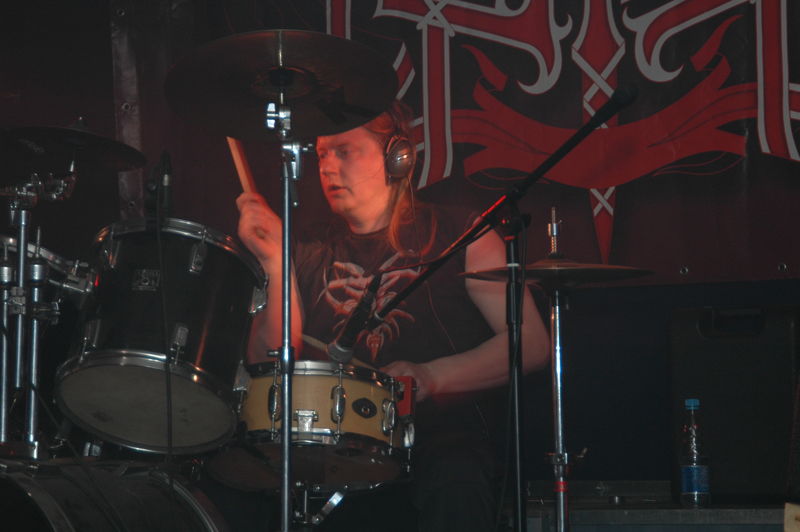 Фотографии -> Концерты -> Folk Metal Fest VIII в клубе Арктика (15 апреля 2006) ->  Аркона -> Аркона - 044