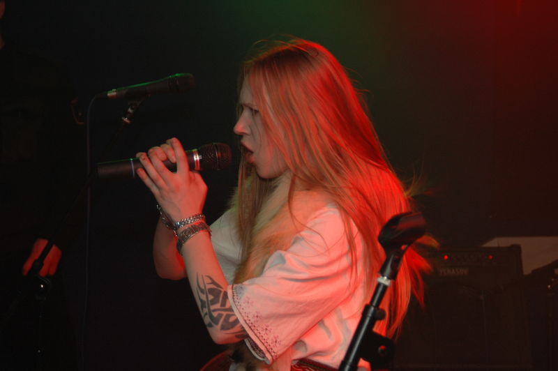Фотографии -> Концерты -> Folk Metal Fest VIII в клубе Арктика (15 апреля 2006) ->  Аркона -> Аркона - 046